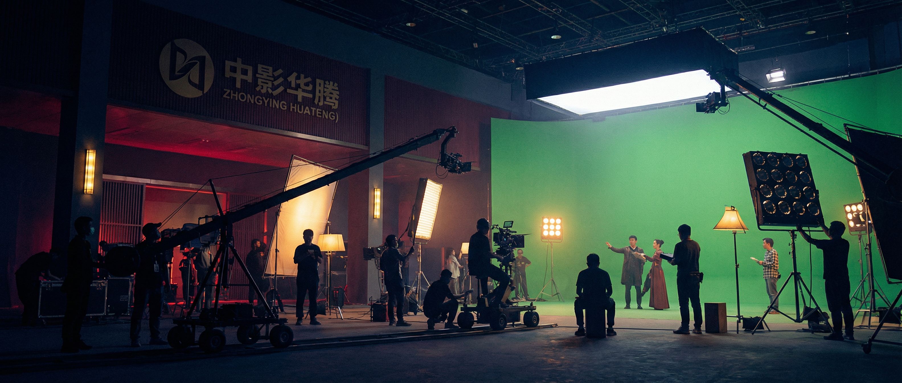 淫荡猫影视传媒